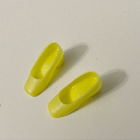 Vintage Barbie Yellow Square Toe Shoes Korea - Picture 8 of 16